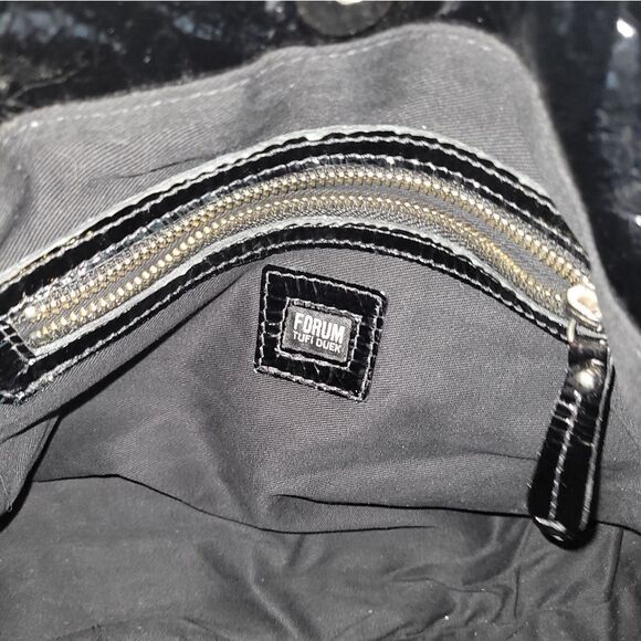 NWOT Forum Tufi Duek Oversized Bag with Dust Bag - Picture 11 of 16